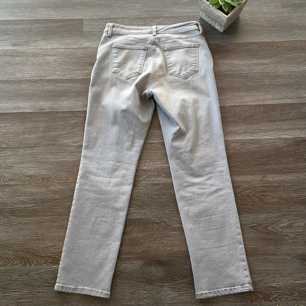 Charter Club Jeans Women’s Size 4P Lexington Straight Light Gray Denim - Picture 2 of 14
